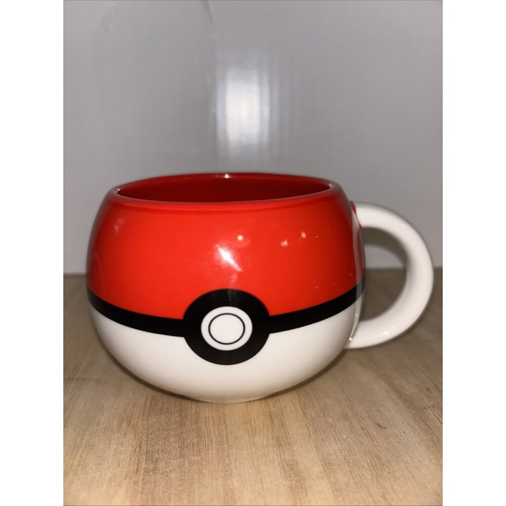 Pokèmon Pokèball Mug - 12 Oz New Just Funky 2014 Pokemon Ball